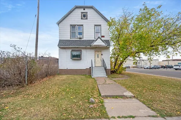 1028 Banks AVE, Superior, WI 54880