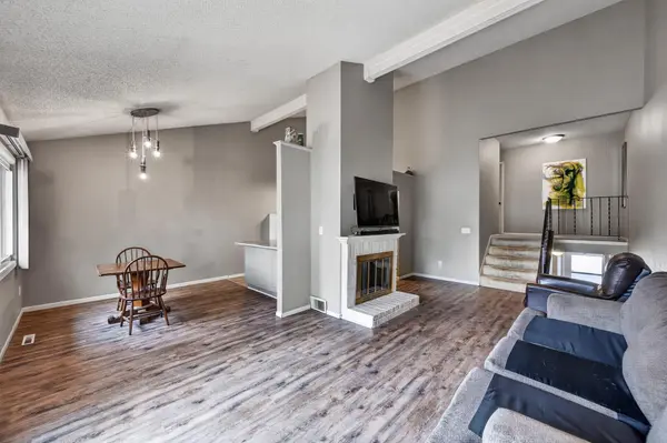 324 Shawnee TRL, Shakopee, MN 55379