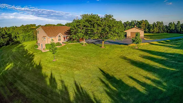 70021 335th AVE, Lake City, MN 55041