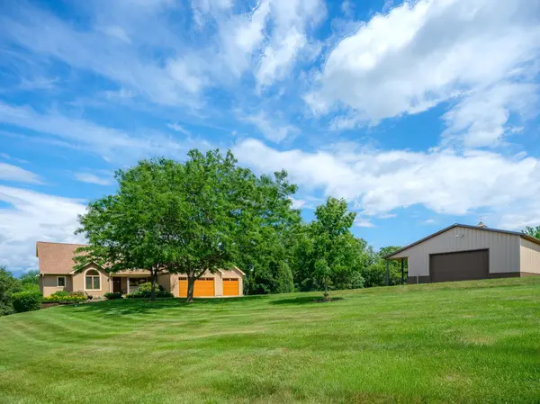 70021 335th AVE, Lake City, MN 55041