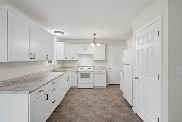 784 Paperjack DR, New Richmond, WI 54017