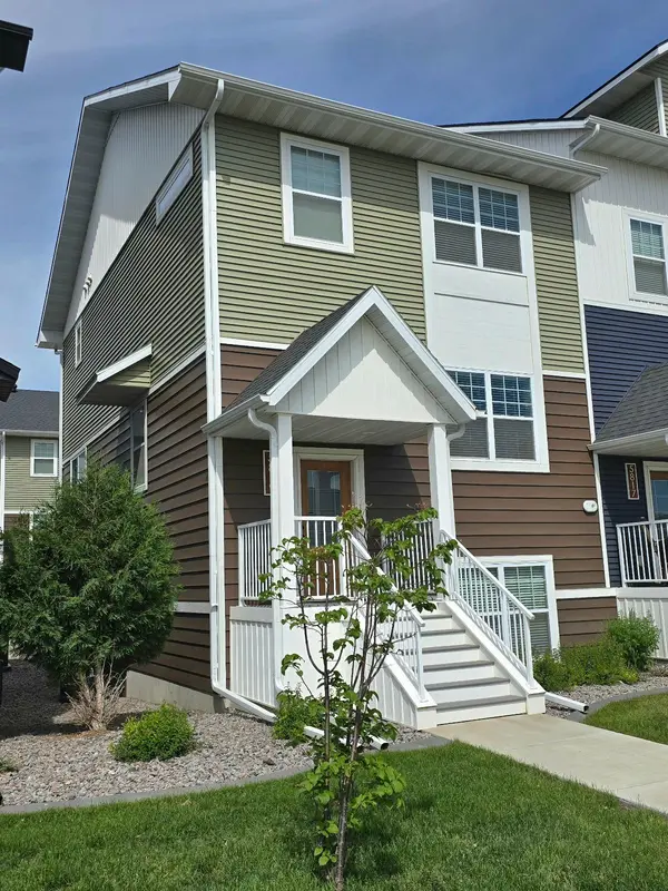 5819 41st ST S, Fargo, ND 58104