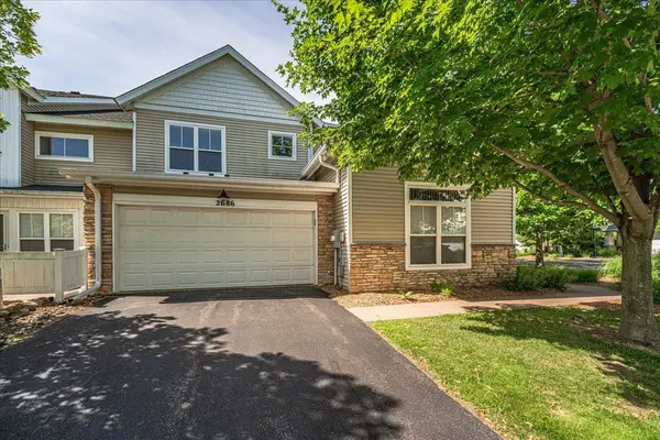 2686 New Century TER, Maplewood, MN 55119