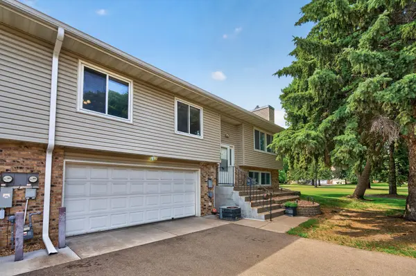 929 94th AVE NE, Blaine, MN 55434