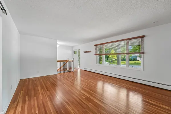11110 19th AVE S, Burnsville, MN 55337