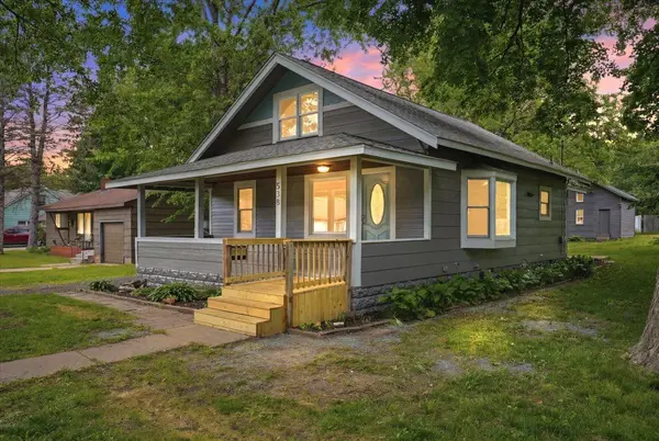 538 N Pearl ST, River Falls, WI 54022