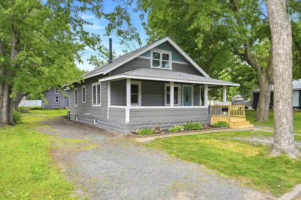 538 N Pearl ST, River Falls, WI 54022