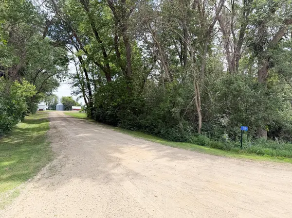 15236 King AVE, Wilmont, MN 56185