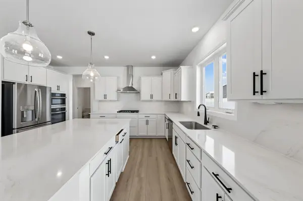 18356 Huntley TRL, Lakeville, MN 55044