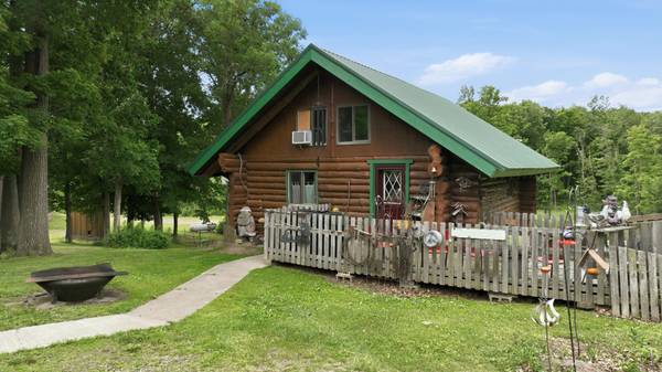 2458 8 1/2 8 3/4 ST, Cumberland, WI 54829