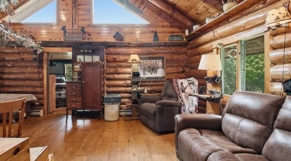 2458 8 1/2 8 3/4 ST, Cumberland, WI 54829