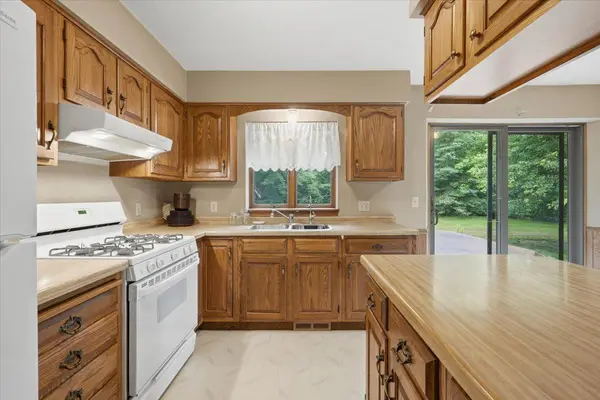 2079 Asplund RD, New Richmond, WI 54017