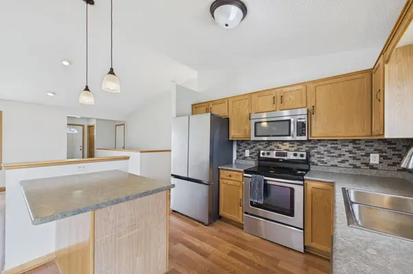 5232 Kingsbury PL NW, Rochester, MN 55901