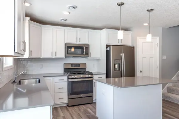 1142 Middlefield RD, Medina, MN 55340