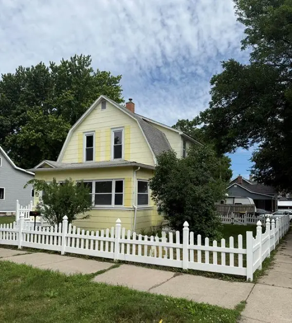302 Nicollet AVE, Mankato, MN 56003