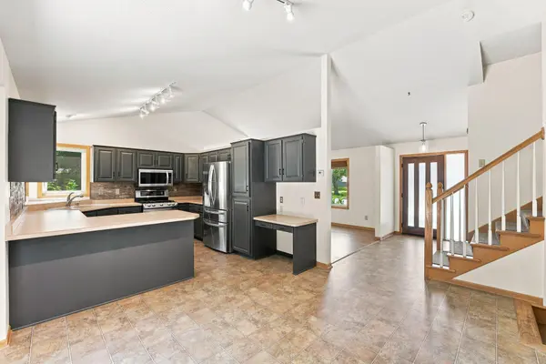 3698 Willbrook CT, Eagan, MN 55123
