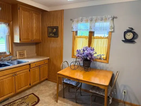 806 1st AVE NE, Little Falls, MN 56345