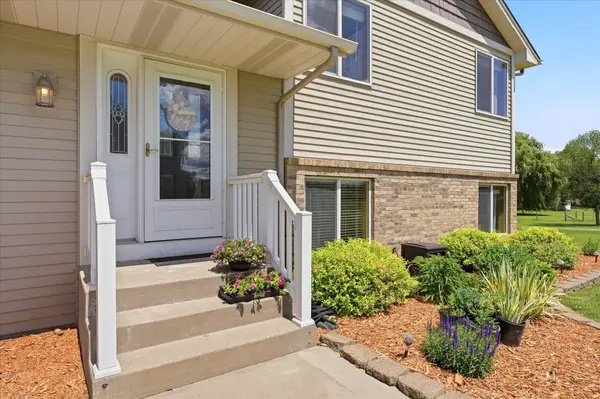 7723 Viking BLVD NW, Anoka, MN 55303