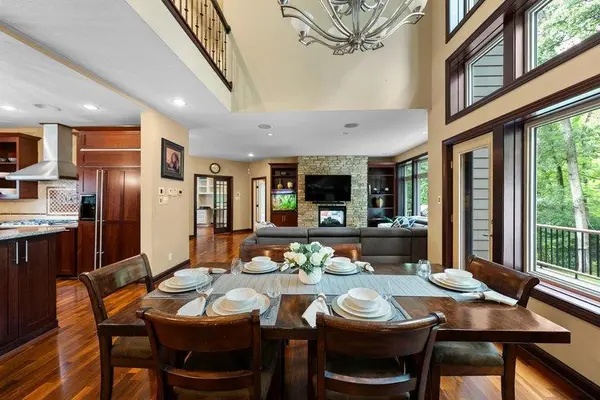 14708 Woodhaven RD, Minnetonka, MN 55345