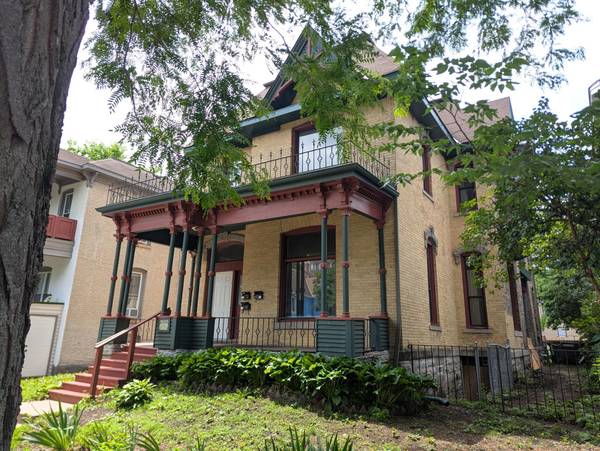 2106 Elliot AVE, Minneapolis, MN 55404