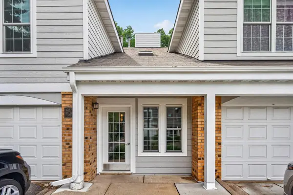 6167 Chasewood Pkwy #202, Minnetonka, MN 55343