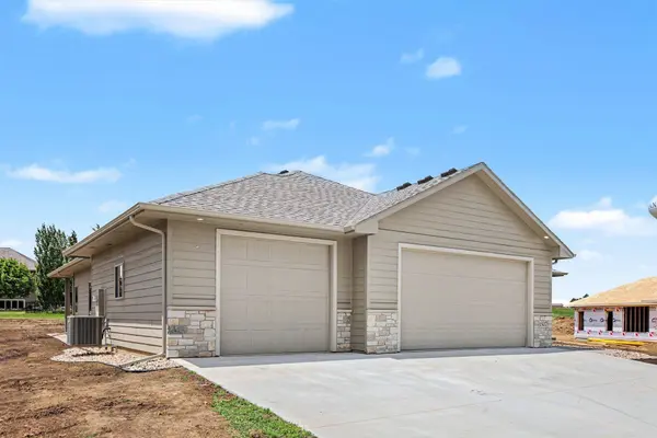 1507 Buffalo Ridge DR, Luverne, MN 56156