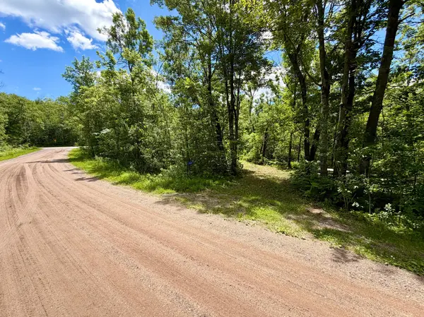 27639 Gateway RD, Garrison, MN 56450