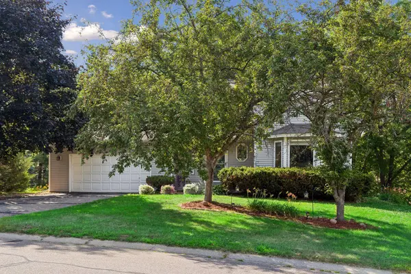 12904 Essex WAY, Apple Valley, MN 55124