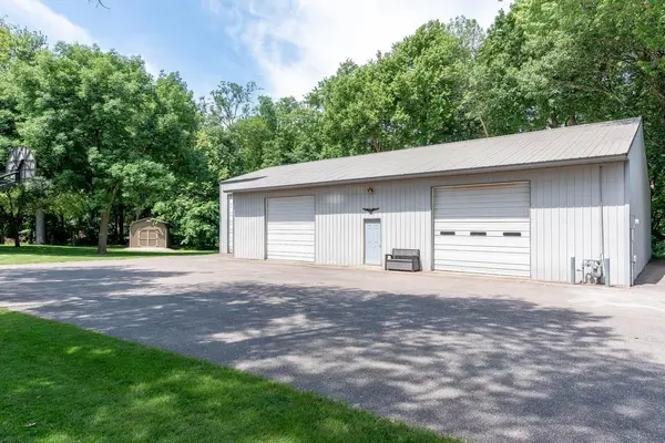 58049 227th ST, Mankato, MN 56001