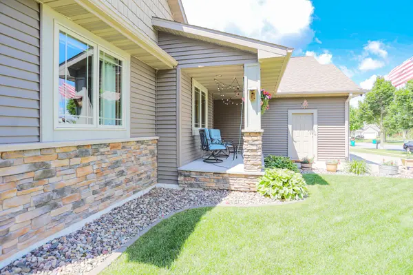 1680 Valley Quail DR, River Falls, WI 54022