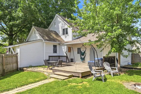 180 S Plum ST, Ellsworth, WI 54011