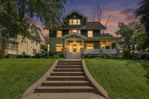 1732 Summit AVE, Saint Paul, MN 55105