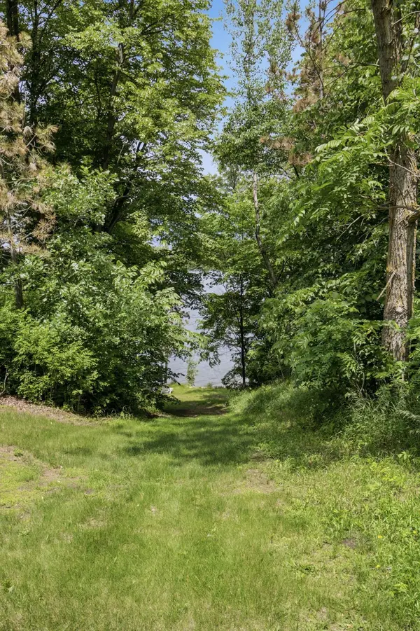29747 Silent Shore DR, Dent, MN 56528