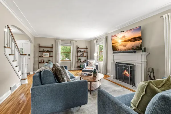 420 Penn AVE S, Minneapolis, MN 55405