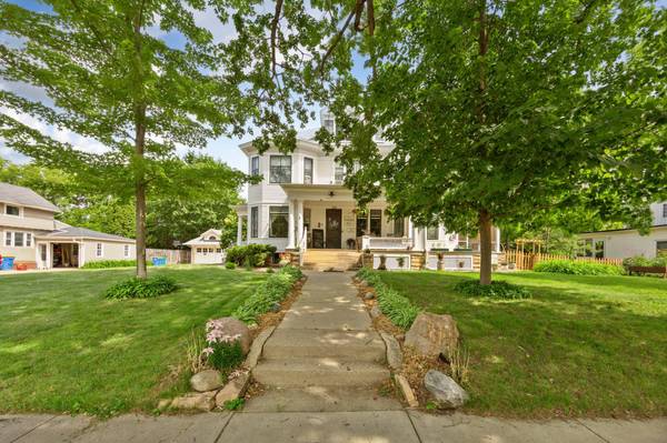 358 E Main ST, Owatonna, MN 55060