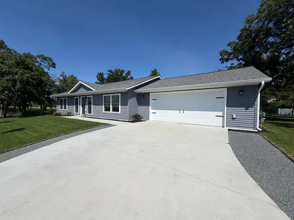 612 Irving Beach DR SW, Bemidji, MN 56601