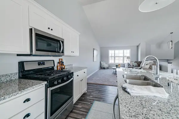 347 Roberts AVE NW, Delano, MN 55328
