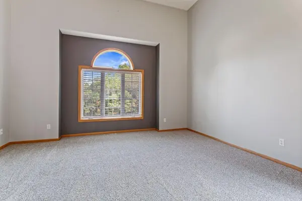 7061 148th AVE NW, Anoka, MN 55303