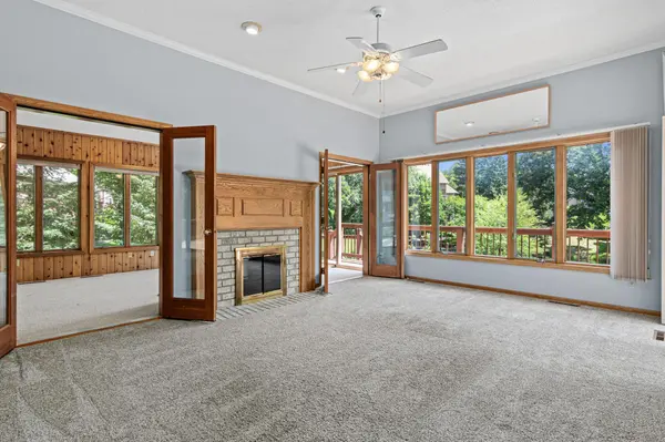 1200 Summit Oaks DR, Burnsville, MN 55337