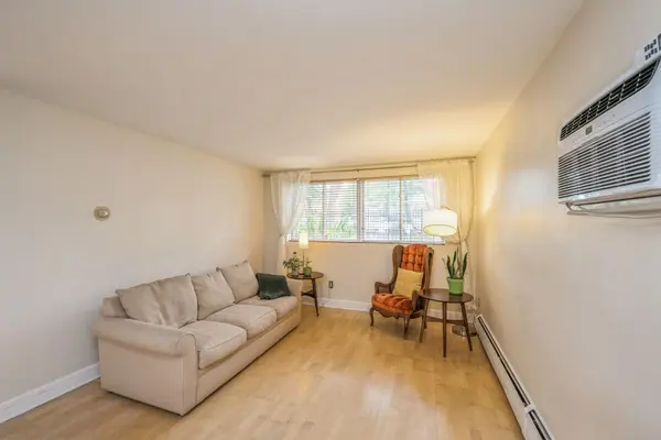 2507 Bryant AVE S #1, Minneapolis, MN 55405