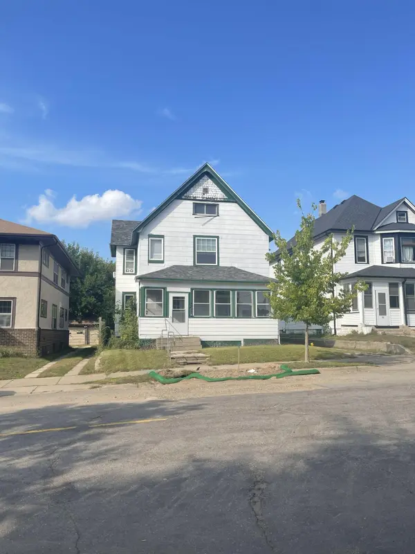 365 Case AVE, Saint Paul, MN 55130