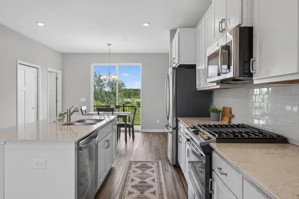8658 London CIR NE #B, Blaine, MN 55449