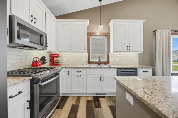 676 16th ST S, Sartell, MN 56377