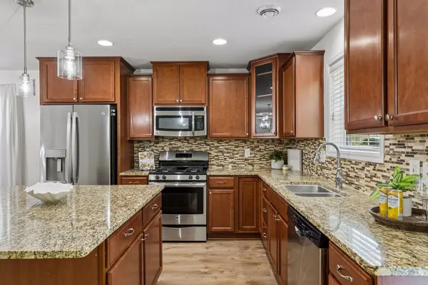 3981 Cedar Grove LN, Eagan, MN 55122