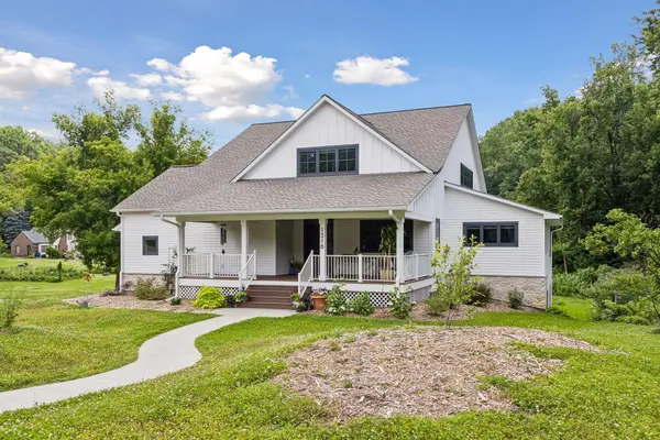 1316 3rd ST, Mendota, MN 55150