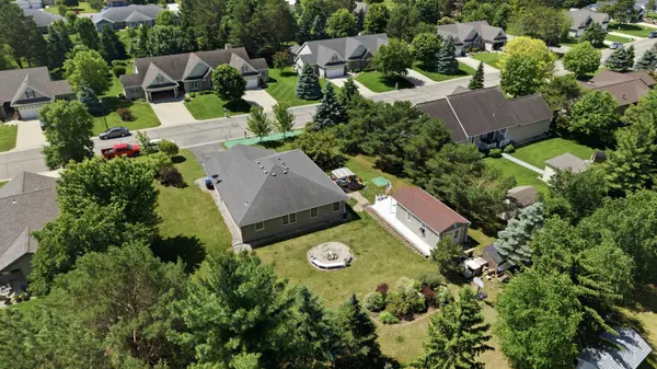 728 Lake Forest CIR, Detroit Lakes, MN 56501