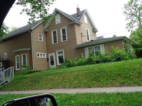 579 Ohio ST, Saint Paul, MN 55107