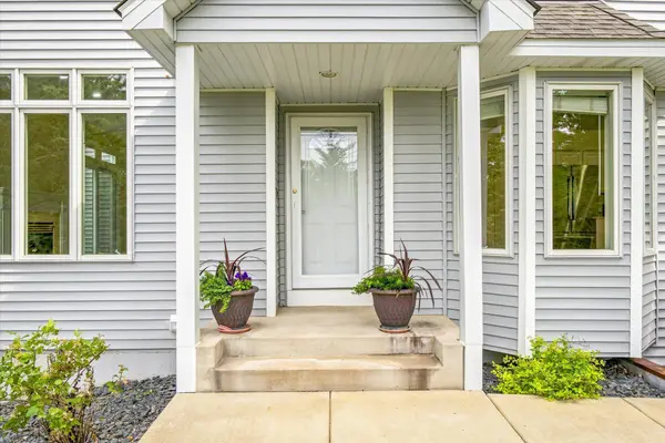 10970 Kiawah DR, Eden Prairie, MN 55344