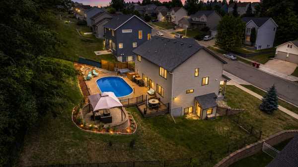 2314 Ponderosa DR SW, Rochester, MN 55902