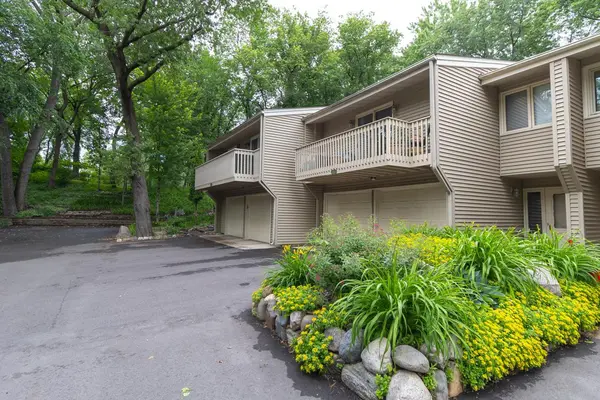 13404 Oakland DR, Burnsville, MN 55337